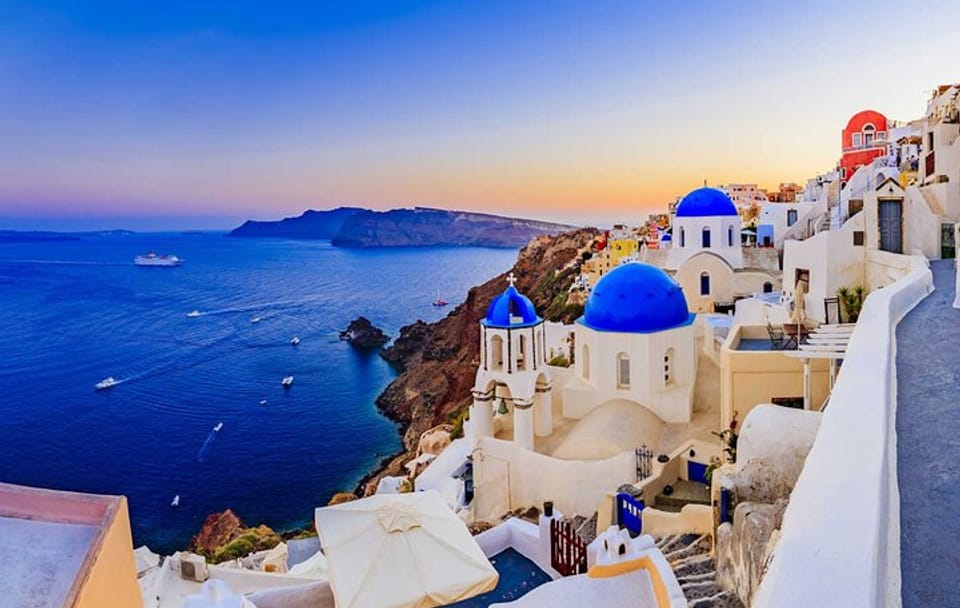 Private Santorini Tour: Akrotiri Ruins and Wine Tasting