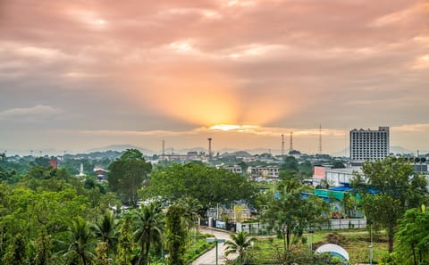 Small Group Tour of Phuket and Trang's Coastal Wonders