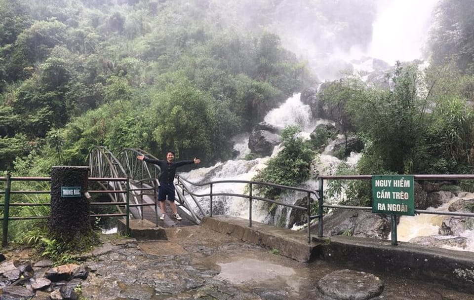 Sapa Easy Trekking Day Tour for kids and Seniors by Car Transfer