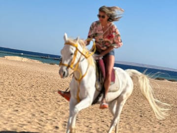 Horseback Riding Adventure in Hurghada Desert and Beach