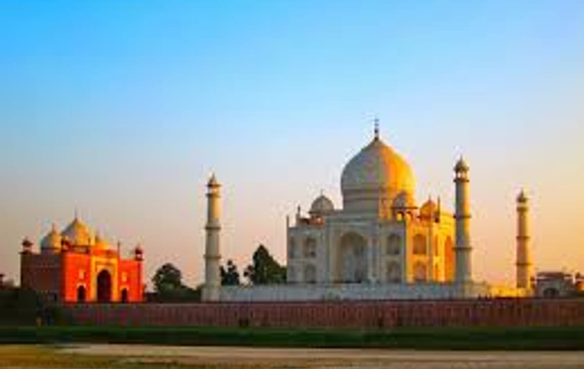 Full-Day Taj Mahal Sunrise Excursion from Delhi