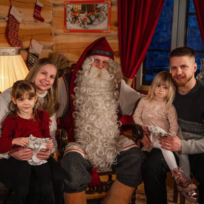 Yksityinen tapaaminen Joulupukin kanssa Rovaniemellä talvella - Image 17