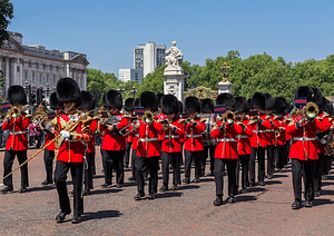 Changing of the Guard Walking Tour in London