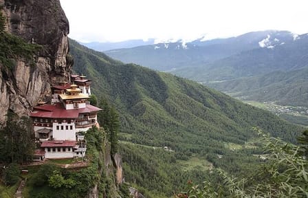 10-Day Dagala Thousand Lakes Trek in Bhutan's Nature