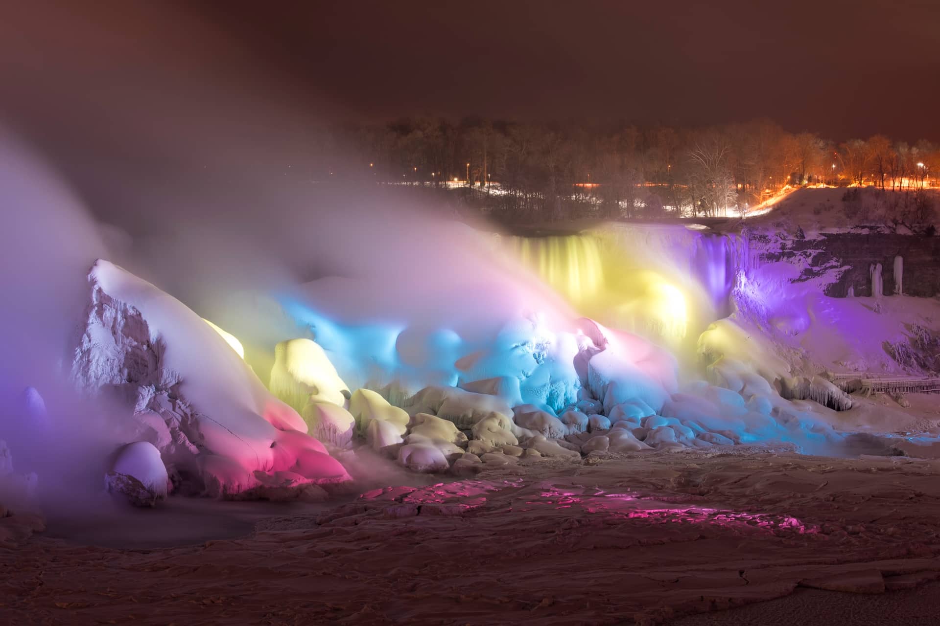 Niagara Falls Night Illumination Tour: Holiday Edition