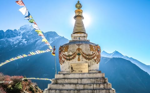 Everest Short Trek with Scenic Flight from Kathmandu