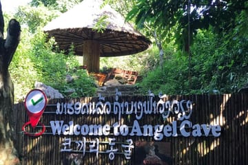 Adventure Tour: Kayak and Zipline in Vang Vieng, Laos