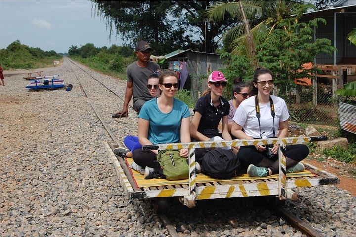 Private One Day Tour to Battambang plus lunch from Siem Reap