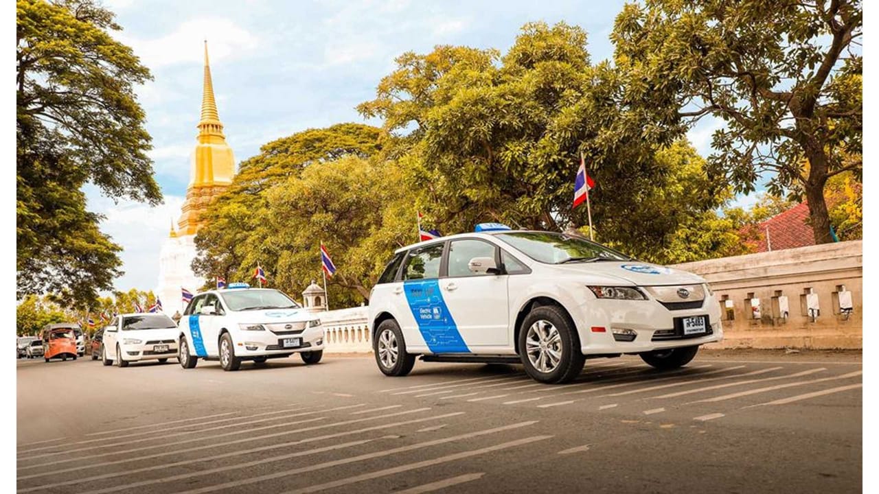 Bangkok Suvarnabhumi Electric Airport Transfer (Eco Friendly) 4