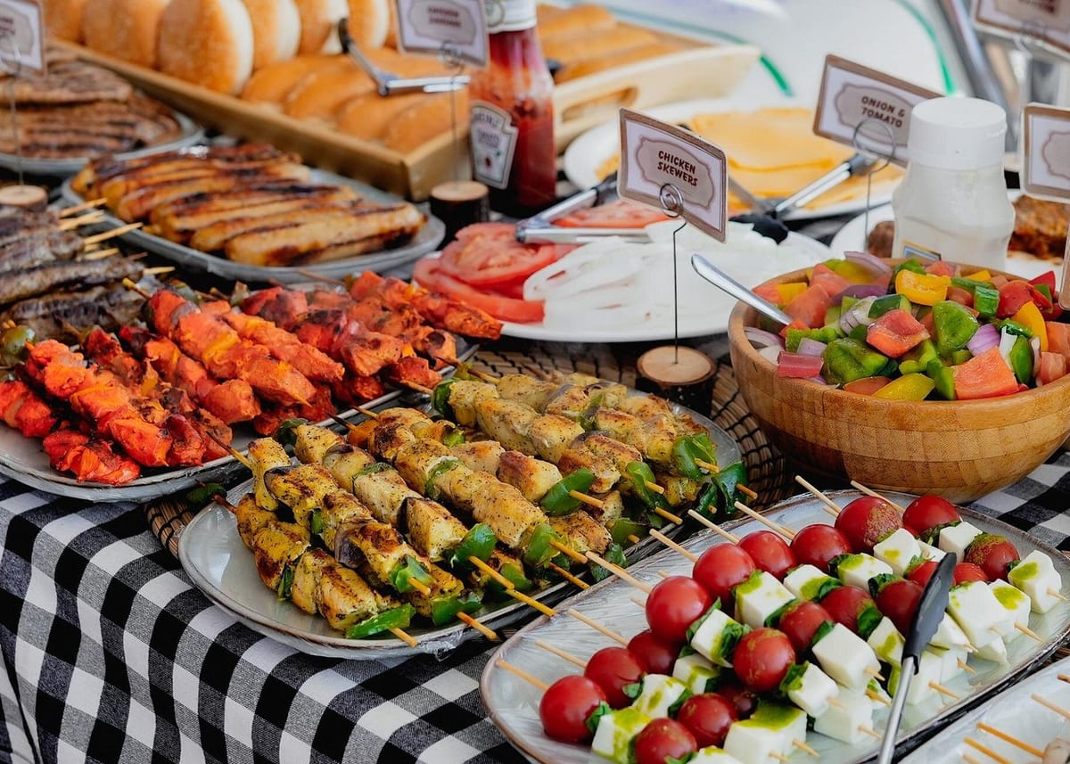 Dubai: Luxury Shared Yacht Tour with Breakfast or BBQ – Explore Iconic Dubai from the Sea