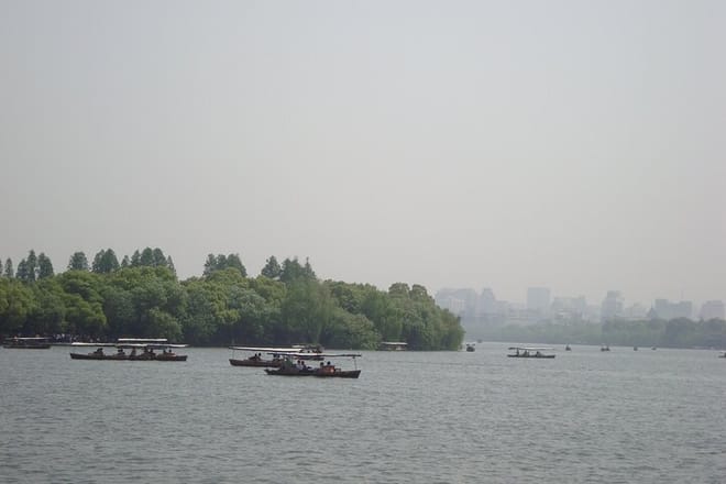 Shanghai to Hangzhou one day bullet train tour with Chinese lunch photo 6