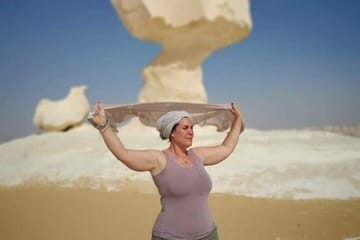 Two-Day Private Tour of Black and White Desert from Cairo