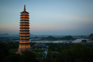 11-Day Trekking Tour of Vietnam's Hidden Gems and History