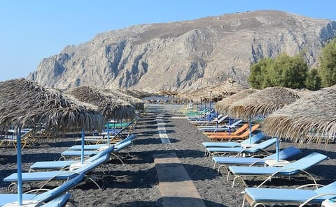 Private Family Tour of Fira and Kamari in Santorini