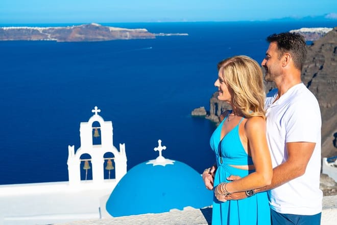 Santorini 3 hours Island Tour with your personal Photographer photo 2