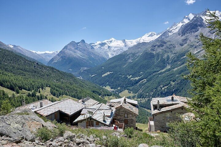 4 Days Swiss Alps Tour Zermatt, Jungfrau Region and Hidden Gems