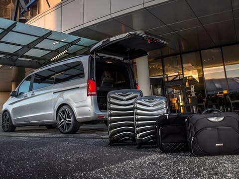 Cruise Port Private Transfer to Keflavik Airport, photo 4