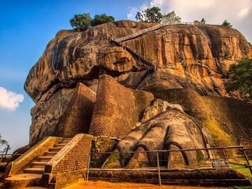 Sigiriya Rock Fortress and Hiriwadunna Village Tour