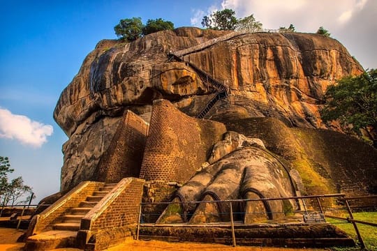 Sigiriya & Hiriwaduna Village Tour From Sigiriya