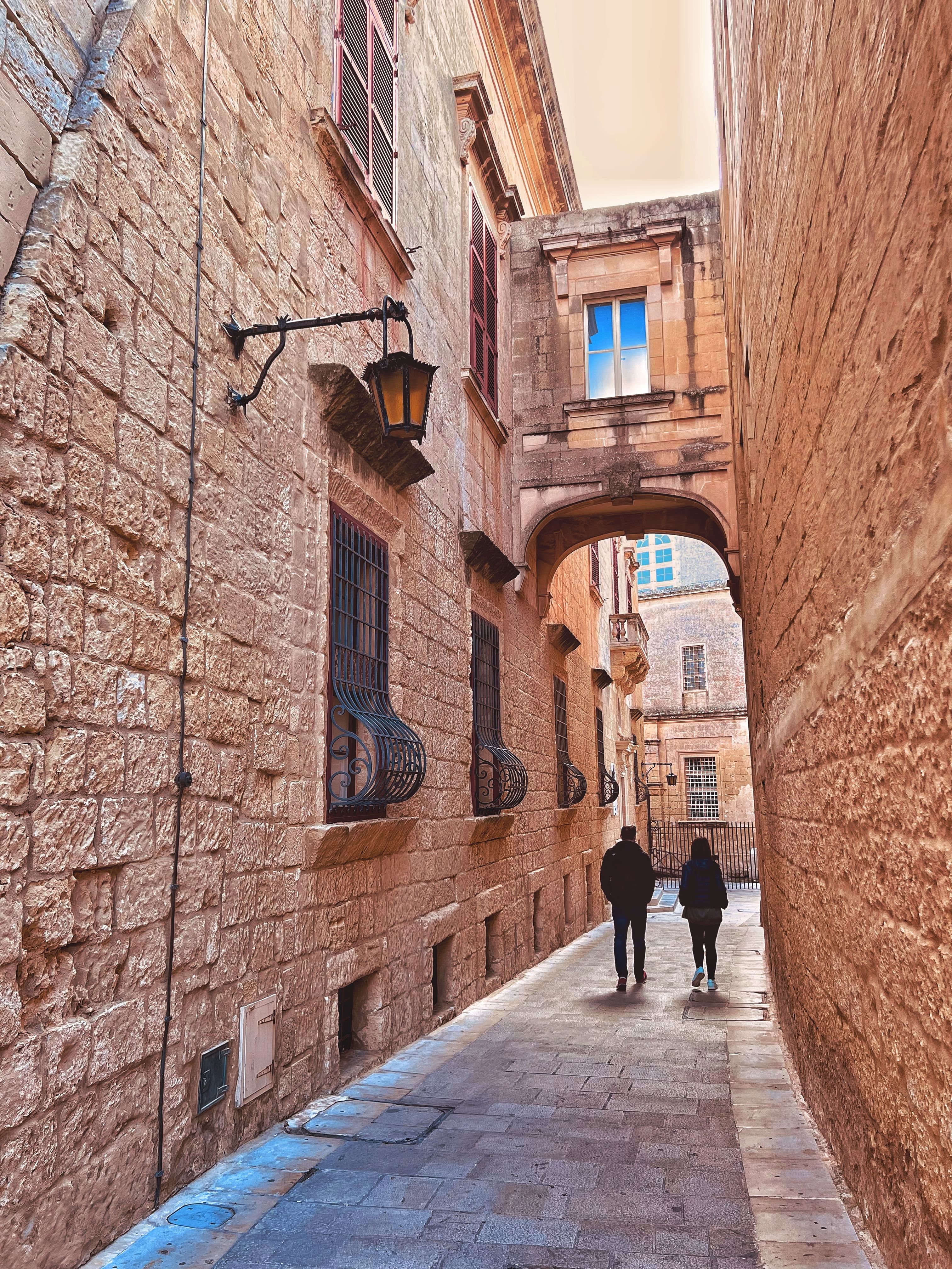 Narrow streets in Mdina leading the Cathedral