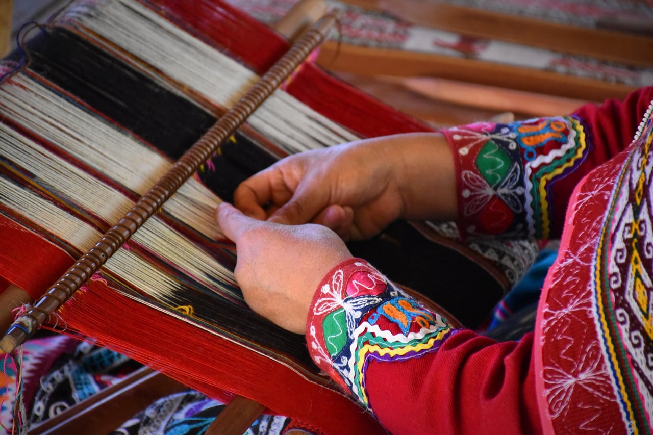 Seminar on Ancient Textiles and the Ceramic Workshop of Pablo Seminario in the Sacred Valley, Cusco 2