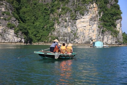 Bai Tu Long Luxury Cruises 2D/1N Tour: Kayaking, Swimming at the pristine places
