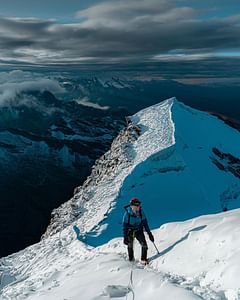 Hua-11 : Climbing Vallunaraju - 2-Day High-Altitude Adventure