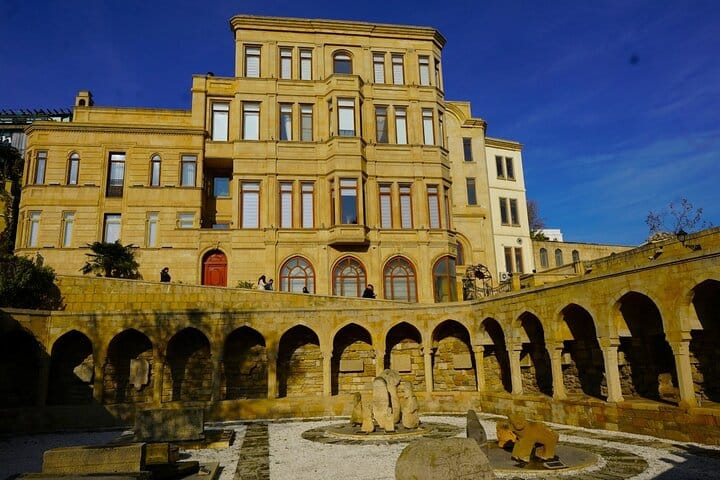 Baku old city tour-baku-old-city-tour_baku_city_tour_walking_tour_old city baku_old building-architecture-flame tower