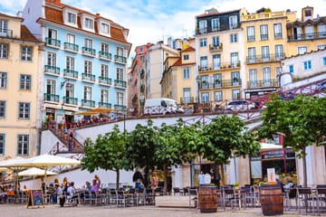 Lisbon City Break: 4-Day Tour with Hop On Hop Off Pass