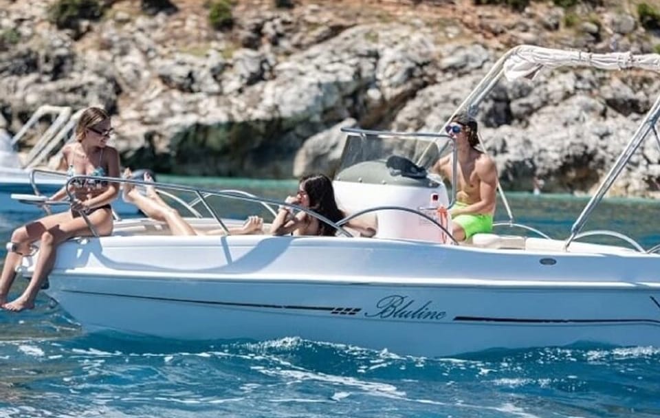 Self-Drive Boat Rental to Blue Lagoon and Comino, Malta