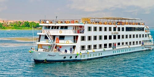 Aswan: Private Airport Transfer: Aswan Airport to Your Hotel OR to your Nile Cruise