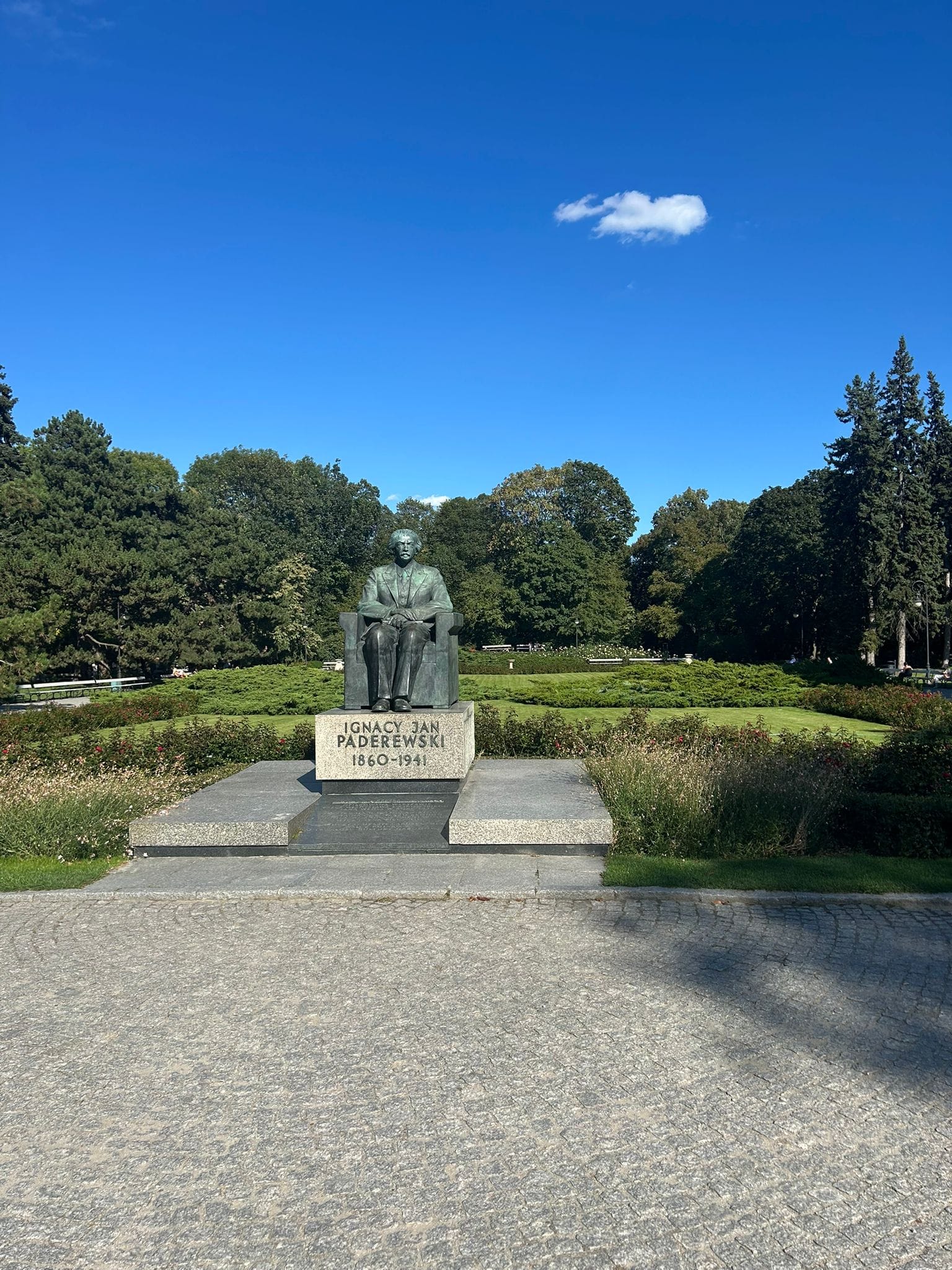 Monument to Ignacy Paderewski