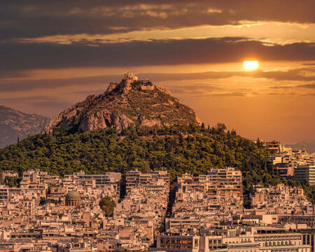 Athens half-day private tour exploring city highlights and historic landmarks