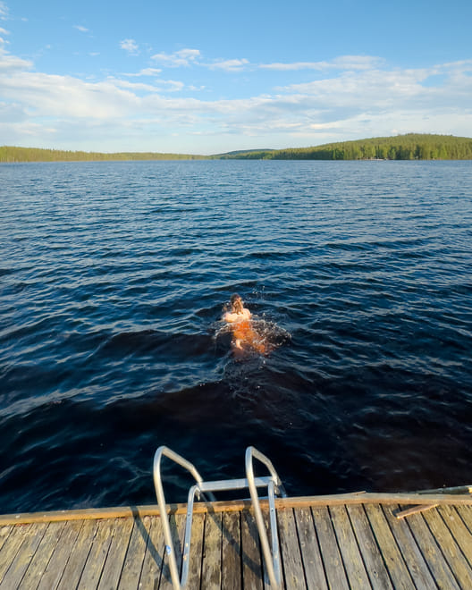 Peaceful lakeside view near StayLapland in Rovaniemi, ideal for unwinding after a Traditional Finnish Sauna Experience.