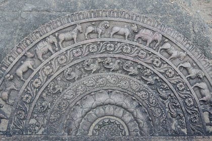 Anuradhapura and Aukana All Inclusive Day Tour From Colombo