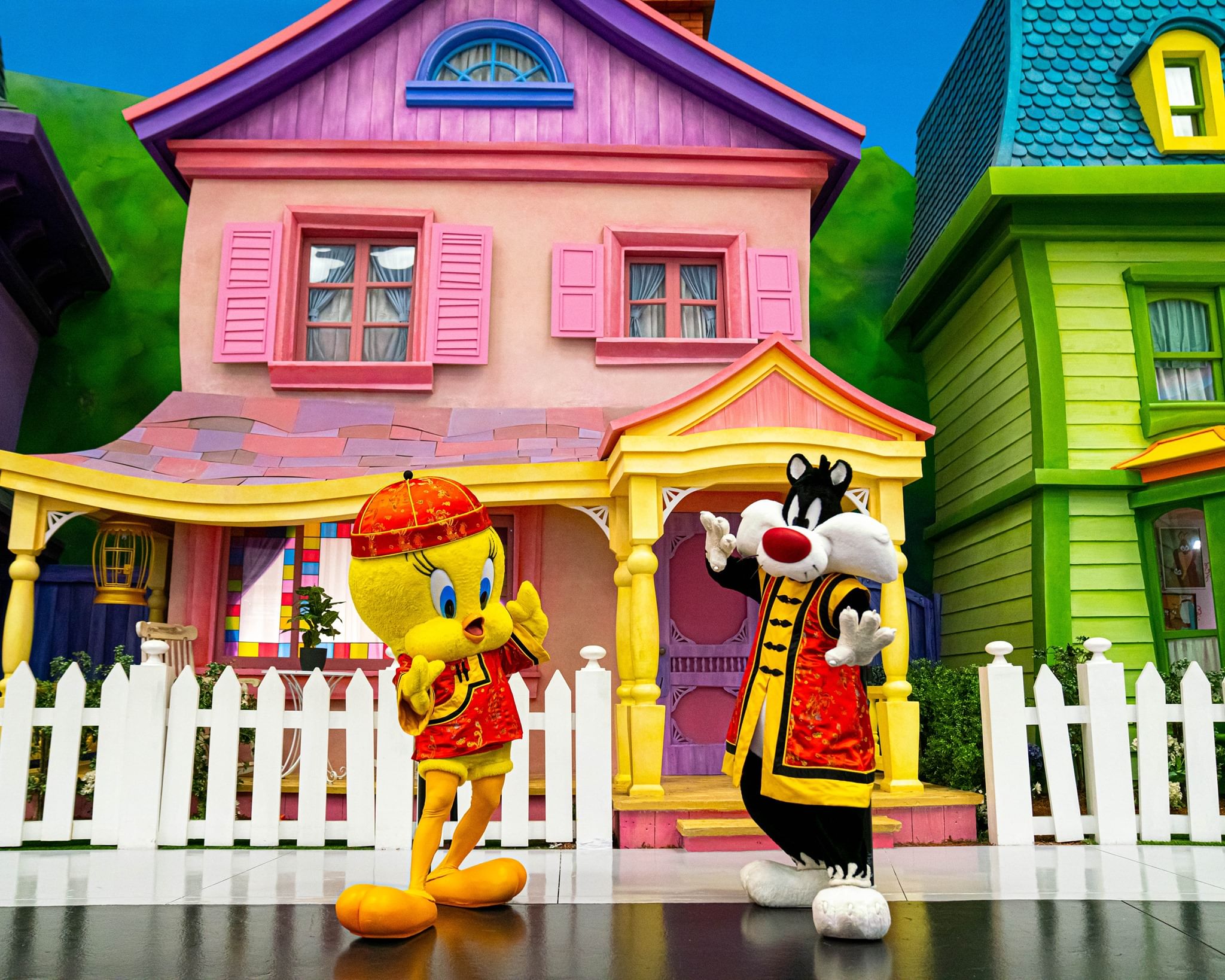 Warner bros Abu Dhabi visit with Daytur