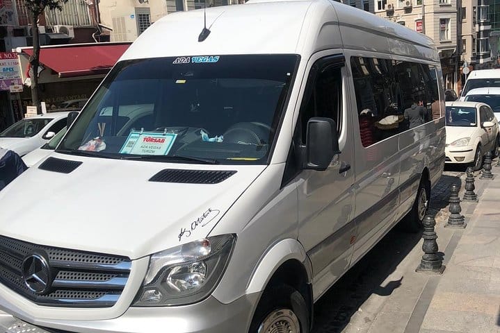 A/C LATE MODEL MERCEDES VAN