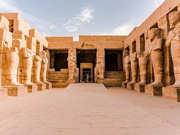 Luxor Valley of the Queens Day Tour from Hurghada by Bus