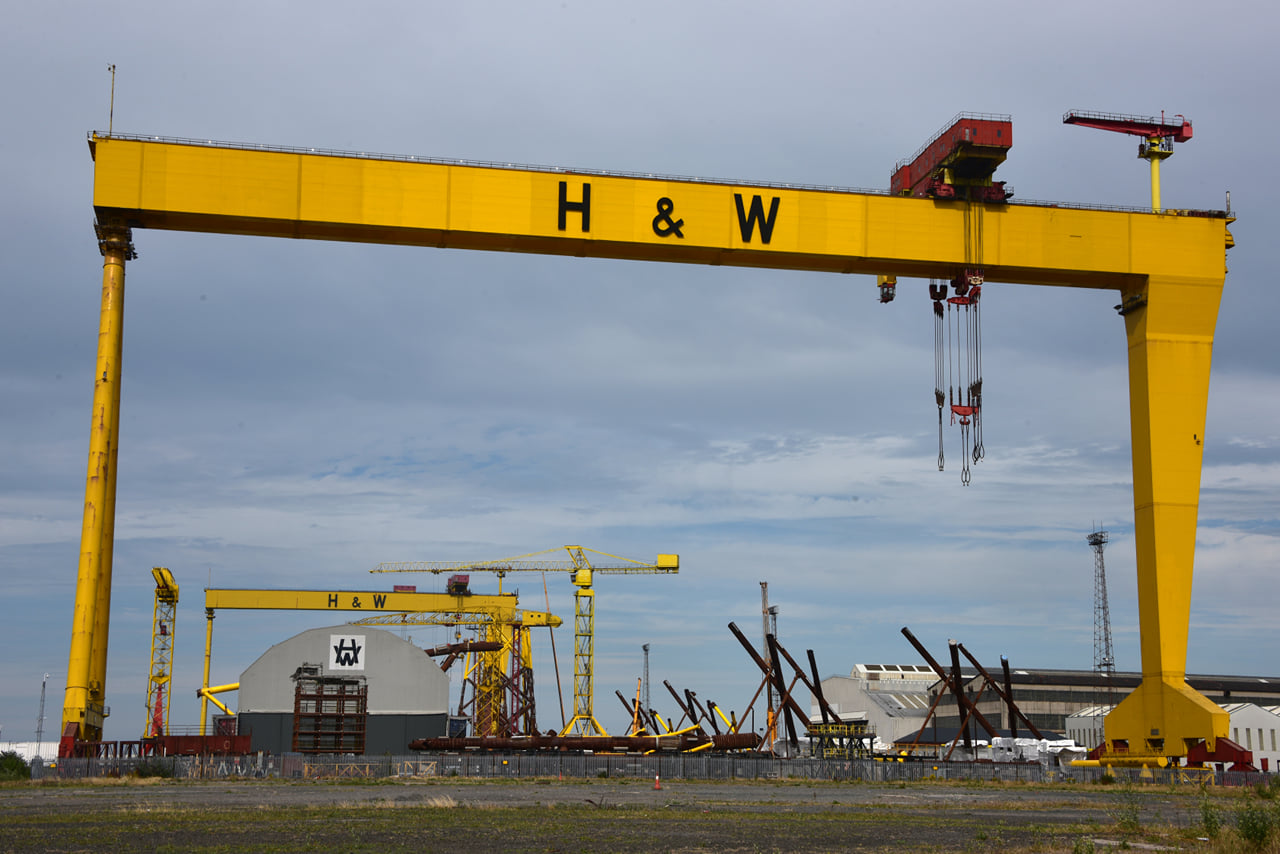 Dublin to Belfast: Titanic Quarter, Peace Walls & Giant Murals (Full-Day Tour) 4