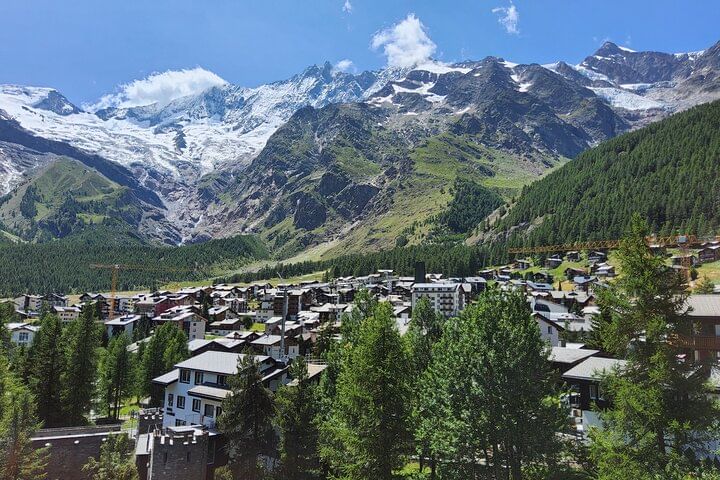 4 Days Swiss Alps Tour Zermatt, Jungfrau Region and Hidden Gems
