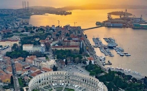 Cultural Day Trip to Pula and Rovinj from Zagreb