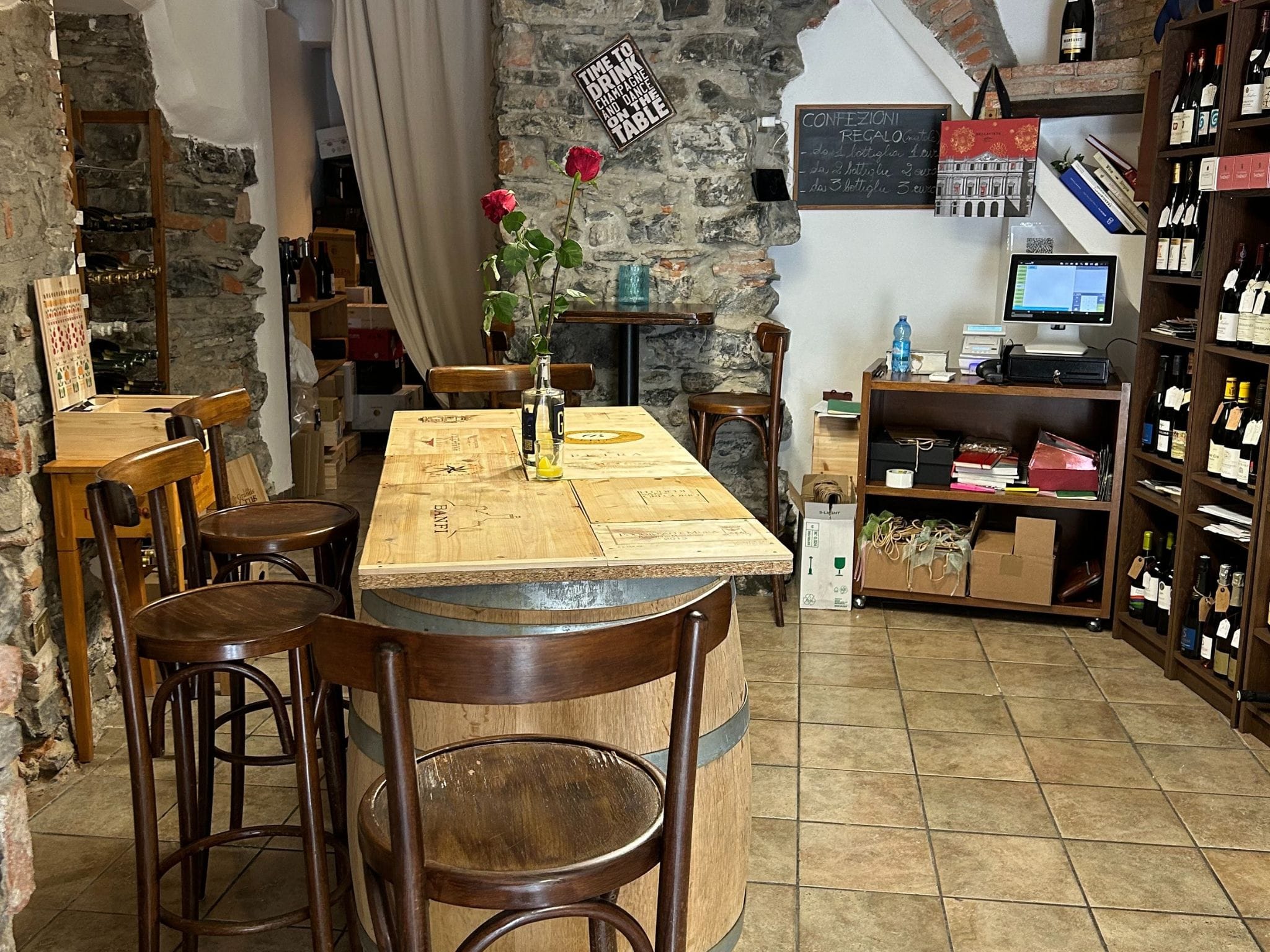 Wine Tasting with Food Pairing at Lake Como