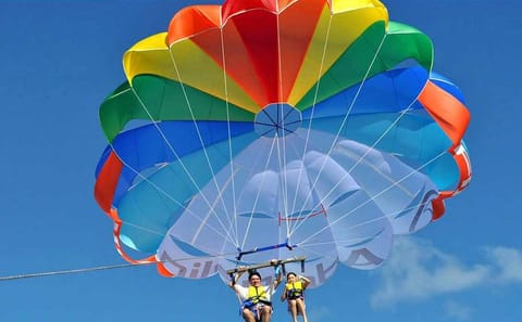 Parasailing Adventure Over the Red Sea in Hurghada