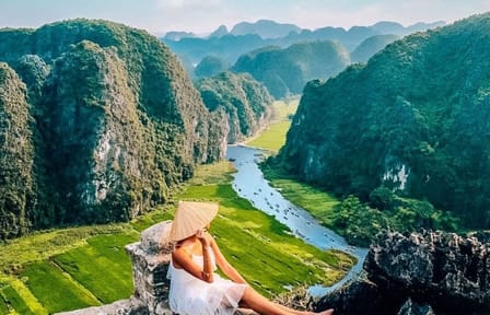 Full Day Tour of Hoa Lu and Tam Coc from Hanoi