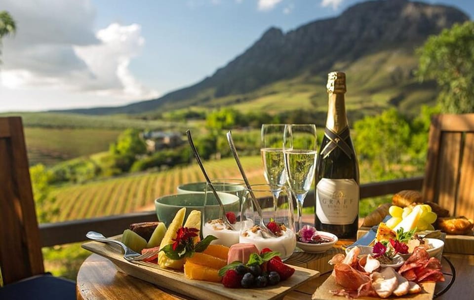 Cape Winelands Private Tour to Stellenbosch and Franschhoek