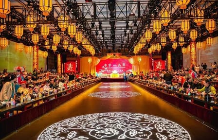 Yuxiandu Royal Cuisine Museum Tour with Show and Banquet