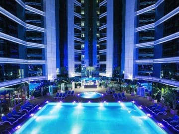 Culinary Fusion Seafood Dinner in Dubai