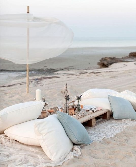 Picnic in Paradise - Luxury Private Picnic on the beach Experience photo 6