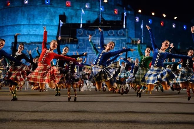 The Royal Military Tattoo Edinburgh City Tour Rosslyn Chapel and Dinner  7