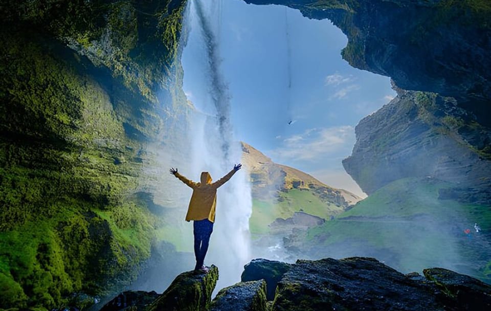 Private 2-Day Golden Circle and South Coast Tour from Reykjavik